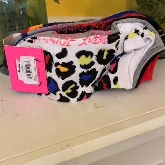 10 pairs Betsy Johnson Low cut socks - Picture 3 of 4